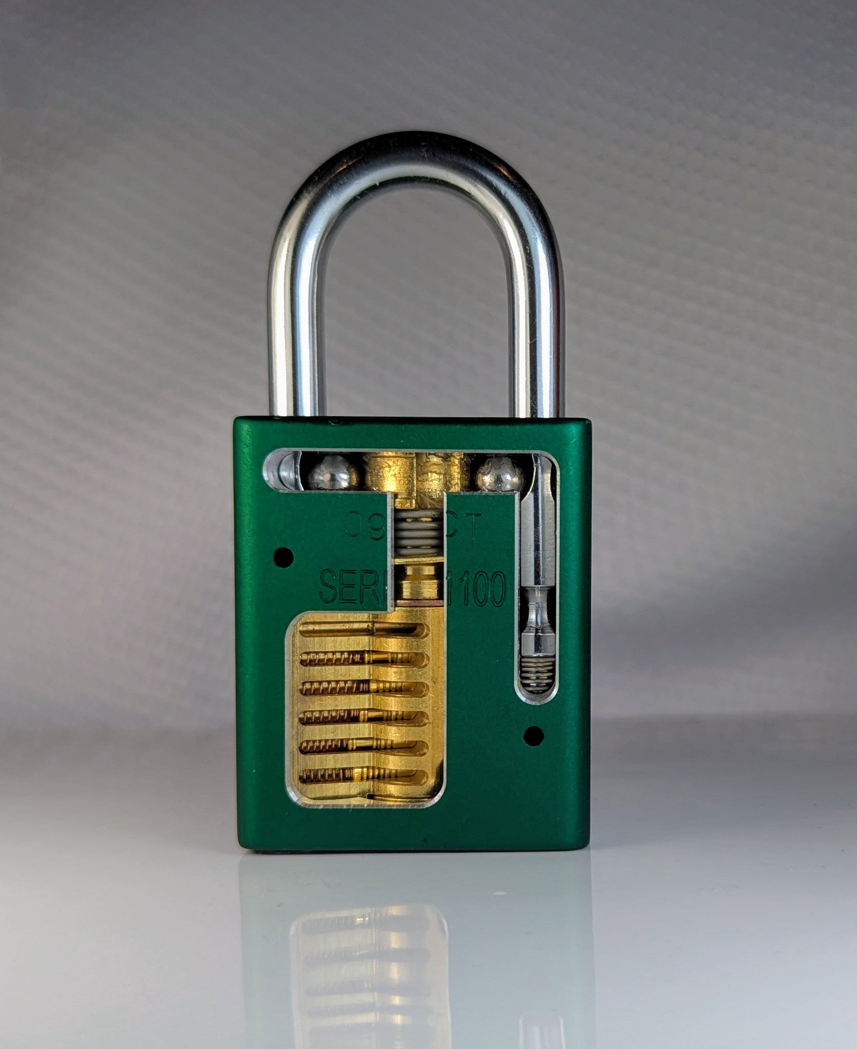 American 1100 Cutaway Padlock | Lockpicking Practice with Security Pin